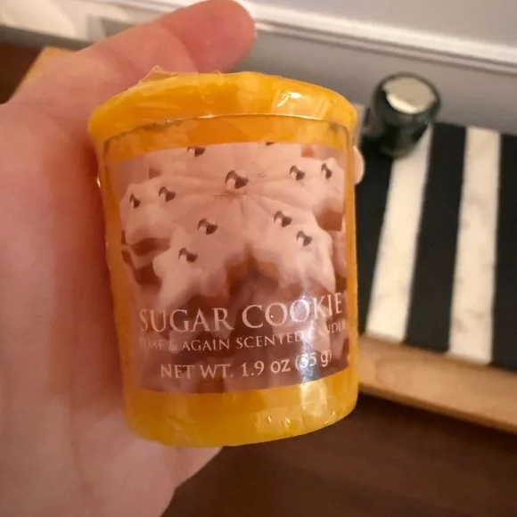 Vintage Yankee Candle Christmas Lot small candles lot of 9 As Is! - Picture 9 of 10